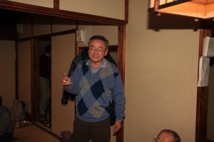 408217_296559423725819_1195735775_n 箱根駅伝の二区を走られた鈴木さん。この会場(生麦)の近くの京浜国道第一号(15号線)を。